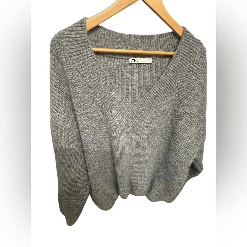 Zara Gray V-Neck oversized Sweater
